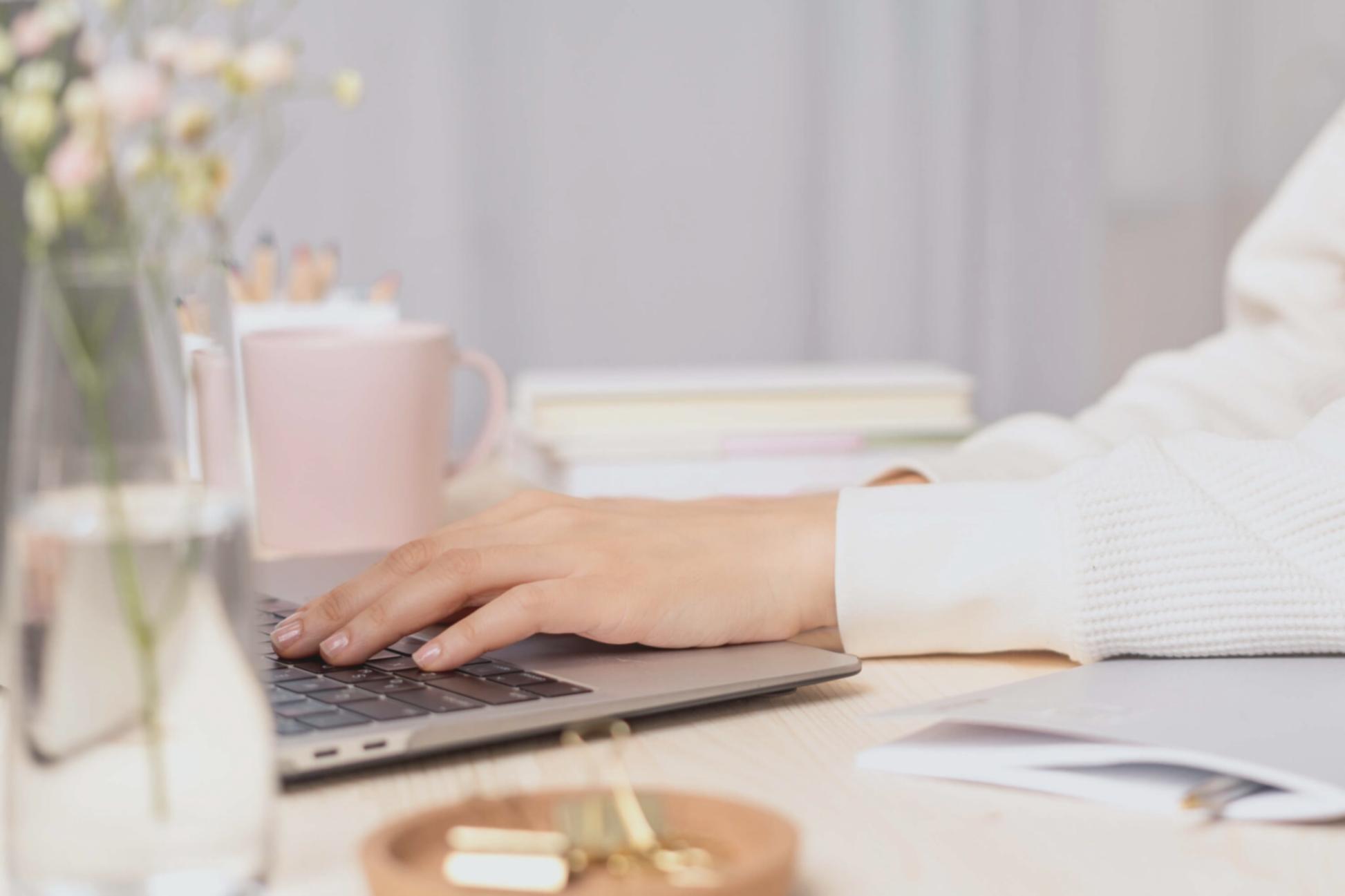 Студенты работают над оптимизацией кода